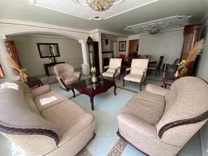 บริเวณนั่งเล่น