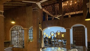 Unclassified image, 2 of 45, button - Hotel Boutique Beehive Coliving (Mazatlán)