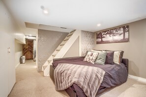 2 chambres, fer et planche à repasser, Wi-Fi, draps fournis