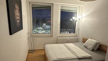 2 chambres, fer et planche Ă repasser, Wi-Fi gratuit, draps fournis