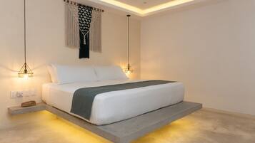Junior King | 1 habitación, ropa de cama hipoalergénica y decoración personalizada