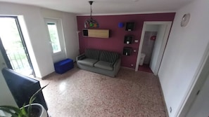 Apartment, 1 Bedroom, Balcony, City View | Living room