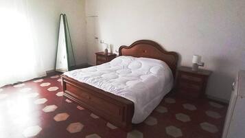 Apartment, 1 Schlafzimmer, Balkon, Stadtblick | 1 Schlafzimmer