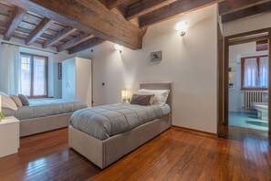 3 bedrooms, iron/ironing board, WiFi