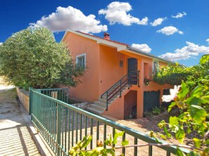 Exterior - Holiday apartment with air conditioning (Krnica)