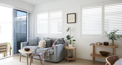 Green Door Kiama - Eco Luxury, EVC, Ocean Views, Pet Friendly.