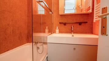 Haartrockner, Handtücher