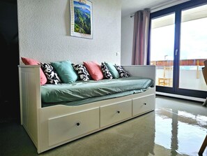 1 chambre, fer et planche à repasser, Wi-Fi, draps fournis