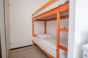 1 bedroom, iron/ironing board, bed sheets - Appartement Aldeïa - Welkeys (Huez)
