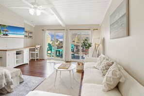 TV - Family-Friendly Condo w/ Pool & Beach (Kill Devil Hills)