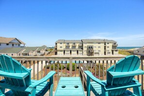 Property grounds - Family-Friendly Condo w/ Pool & Beach (Kill Devil Hills)