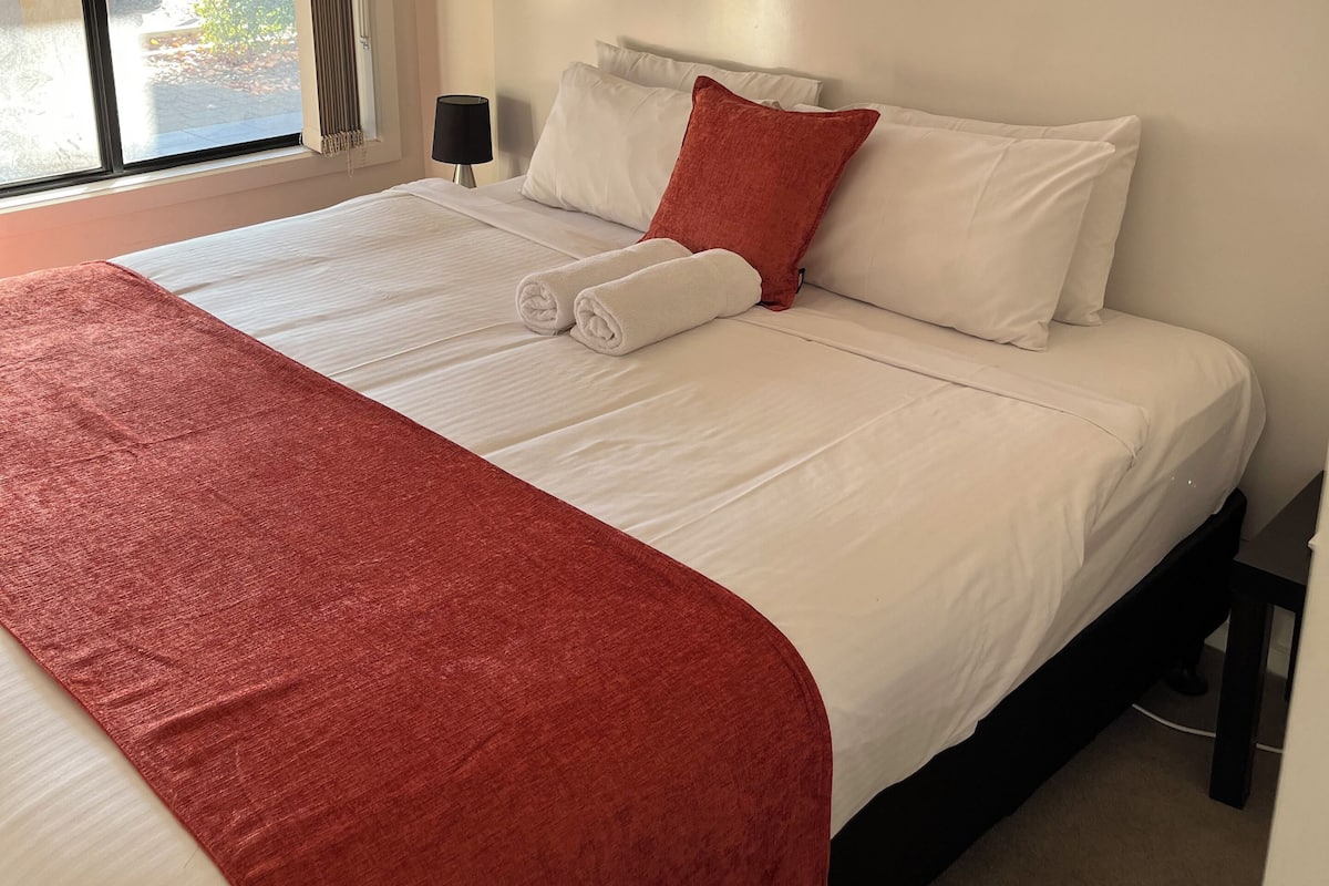 Apartment, 2 Bedrooms | Free WiFi