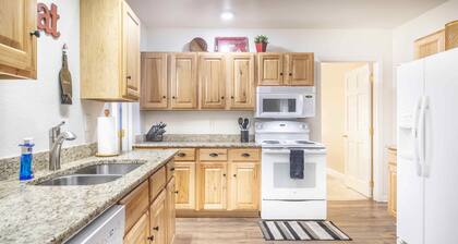 Clean and comfortable with astounding views of Pikes Peak.