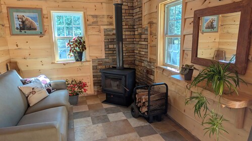 Private and Peaceful Patrick Lake Cabin