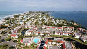 Exterior - Runaway Bay 224 - Anna Maria Island - Condo 2 Bedroom/ 2 Bath, maximum occupancy of 4 people. Community pool. (Bradenton Beach)