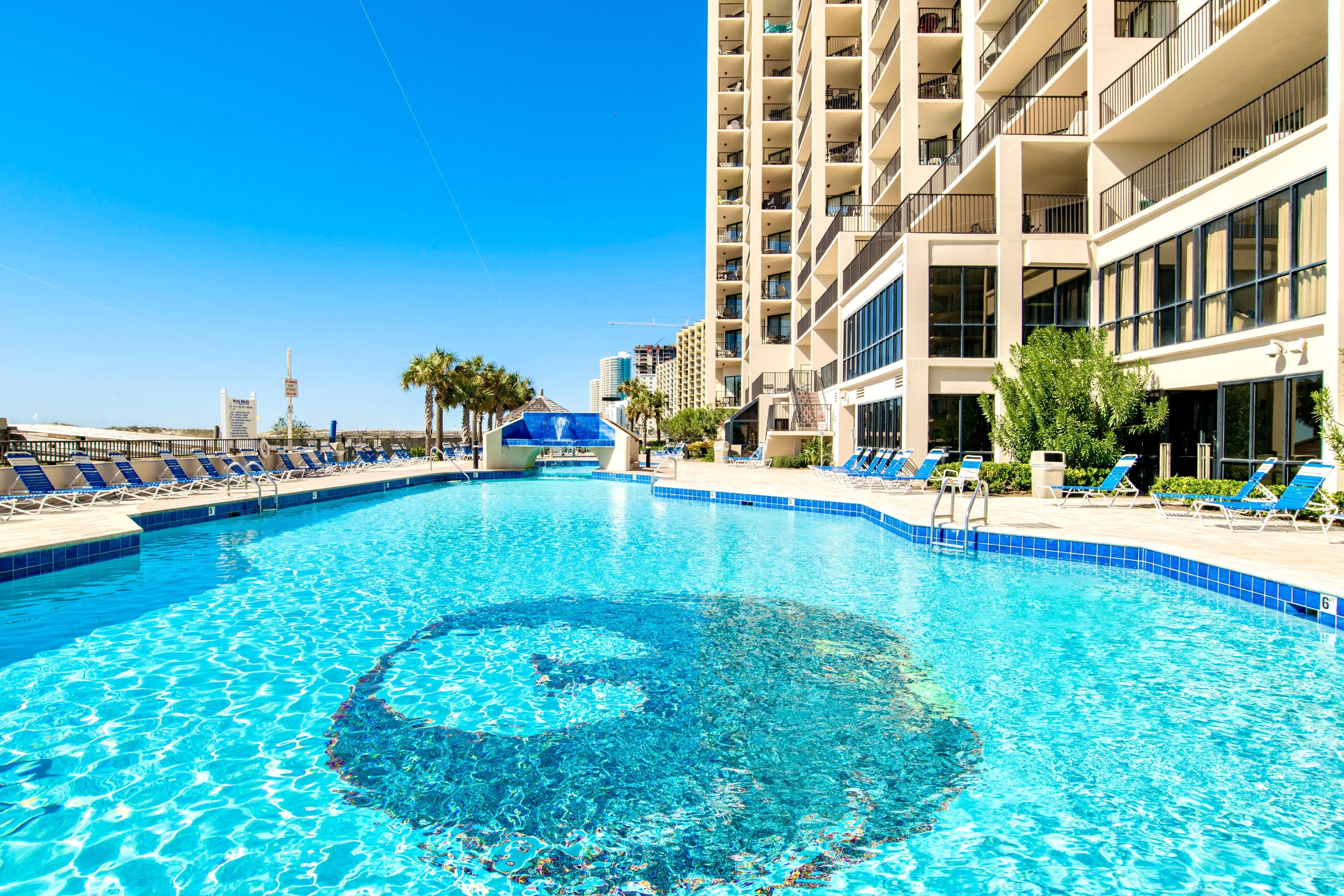 室内游泳池，恒温泳池