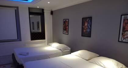 Habitacion Familiar, con Luces y Baño Privado 0102