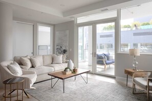 TV, stereo, offices - Luxury Loft Collection 02 - Terrace - River North (Chicago)