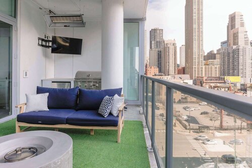 Luxury Loft Collection 02 - Terrace - River North