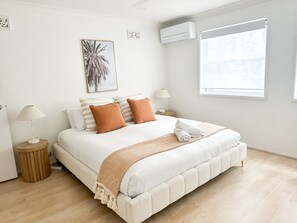 2 多间卧室、熨斗/熨衣板、免费 WiFi、床单