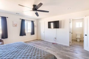 4 quartos, Wi-Fi de cortesia, roupa de cama