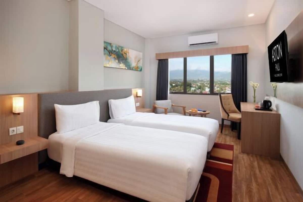 1 bedroom, in-room safe, desk, soundproofing
