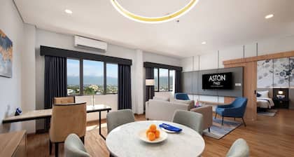 Aston Palu Hotel & Conference Center