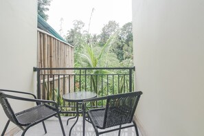 Deluxe Room Balcony with Jungle View | Vue depuis le balcon