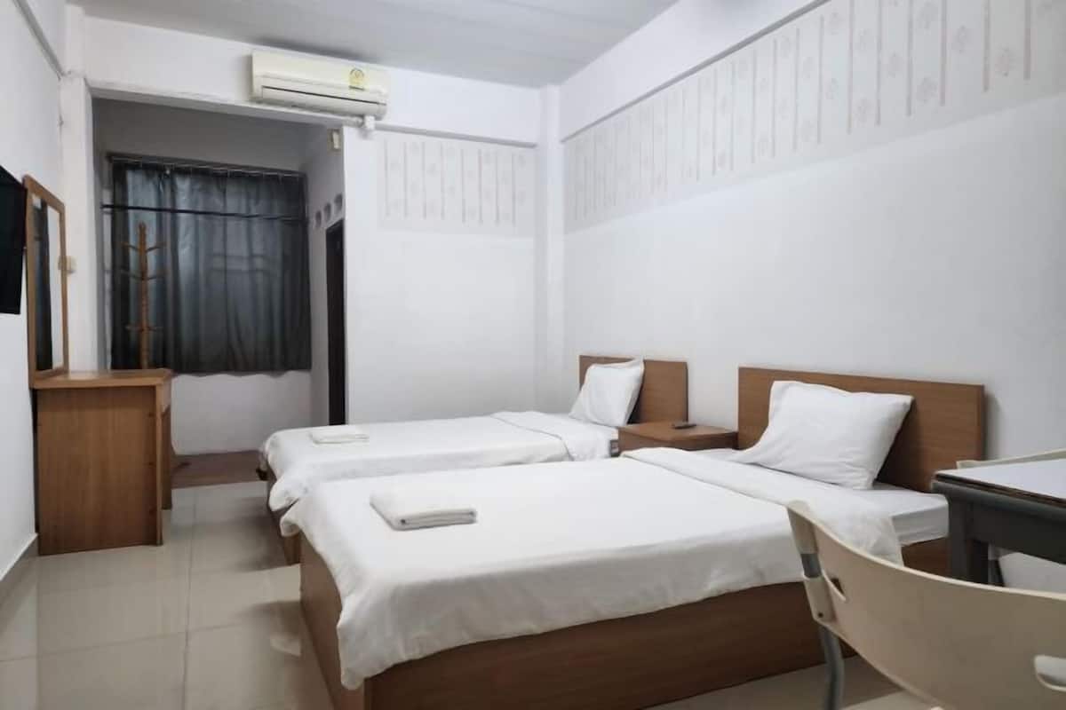 Desk, free WiFi, bed sheets