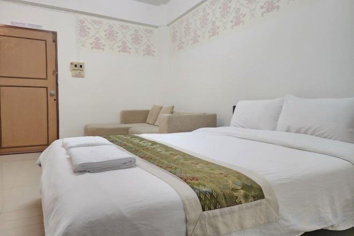 Desk, WiFi (free), bed sheets