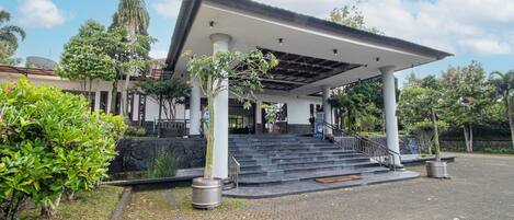 Voorkant van accommodatie