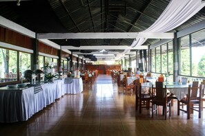 Restaurant - Nirwana Lembang (Ciparay)