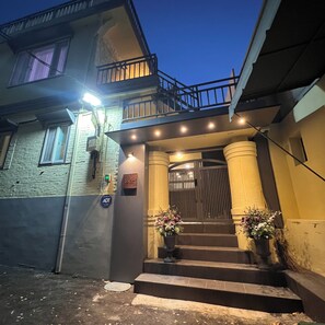 Exterior detail - Steps away from DDP,Airport Bus,Shopping Malls & More (Seoul)