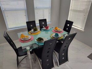 Dining - Pearland Getaway (Pearland)