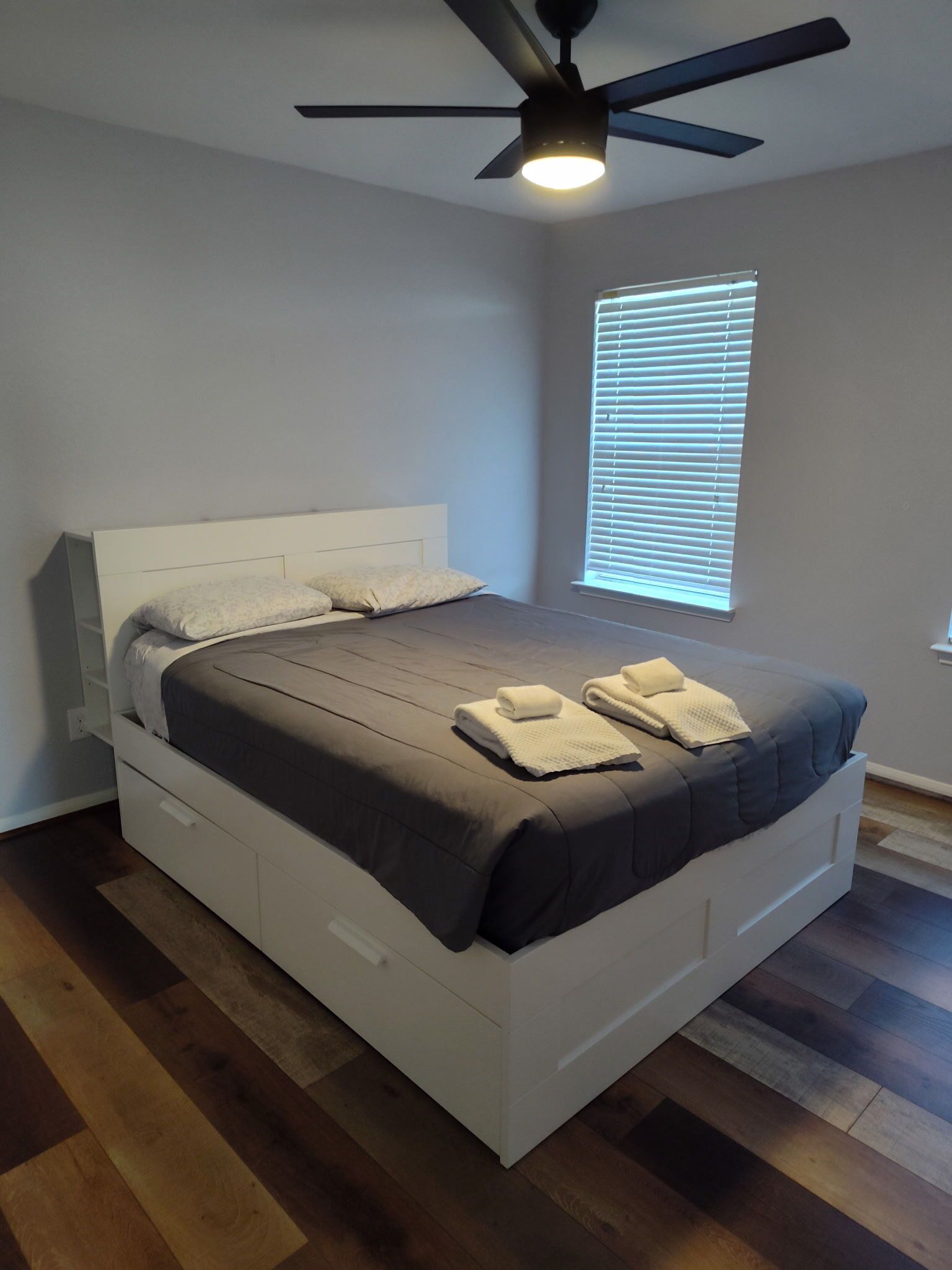 4 bedrooms, WiFi, bed sheets