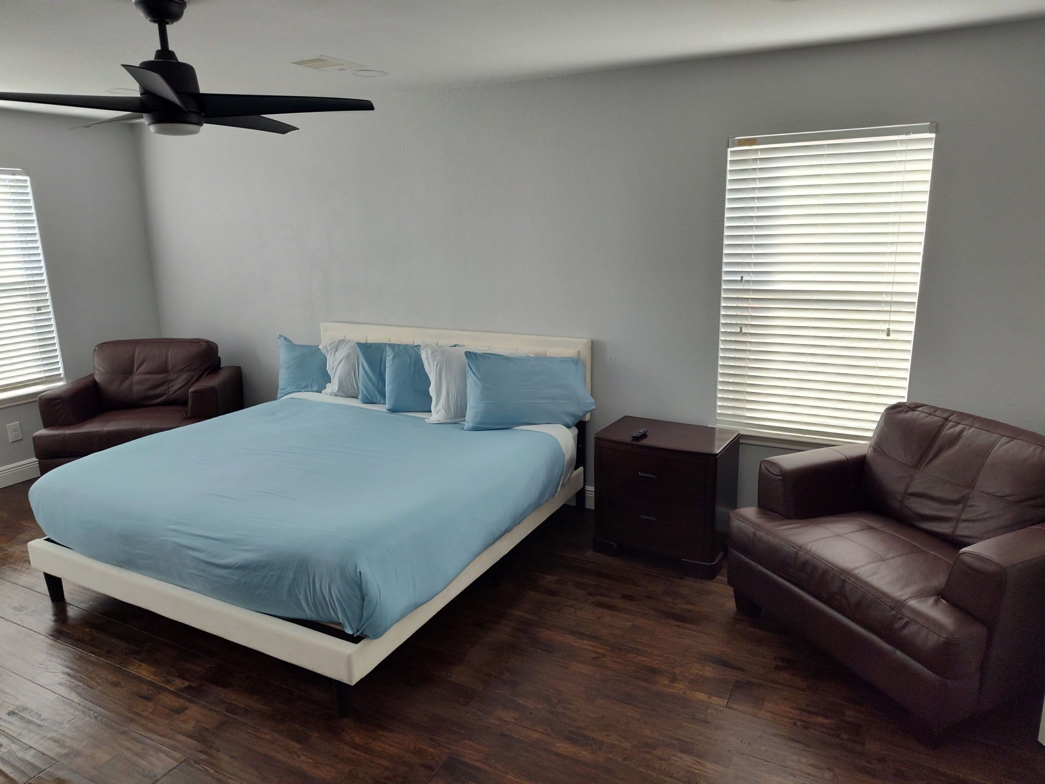 4 chambres, Wi-Fi, literie fournie