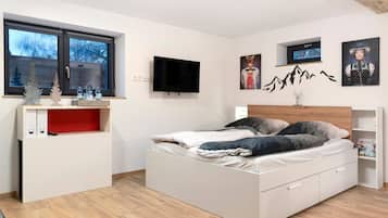 1 bedroom, free WiFi, bed sheets