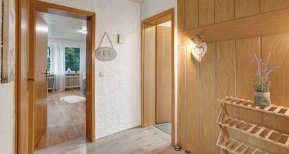 Apartment 'Sara's' with Private Garden, Wi-Fi and Air Conditioning