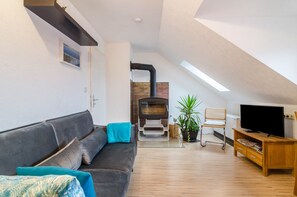 Télévision, cheminée