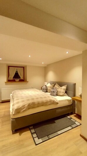 1 bedroom, free WiFi, bed sheets - Apartment Kasimir Hof, 55 sqm, 1 bedroom, max. 4 persons (Seebach)