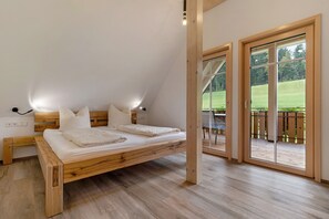 1 slaapkamer, een strijkplank/strijkijzer, gratis wifi, beddengoed