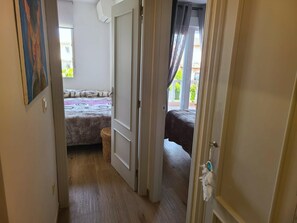 2 soverom, strykejern/-brett og internettilgang