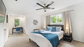 2 bedrooms, desk, iron/ironing board, free WiFi