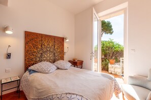 1 bedroom, free WiFi, bed sheets - Apartment 'L'Aiguade À Cassis' with Sea View, Private Terrace and Wi-Fi (Cassis)