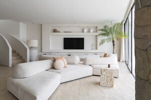 Smart TV 32 pulgadas con canales de televisión digitales