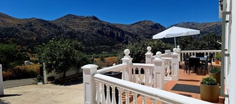 Holiday Home 'Aires De Gibalto' with Mountain View, Private Pool and Wi-Fi