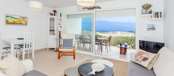 Apartment 'Vista Faváritx' with Shared Pool, Wi-Fi and Air Conditioning