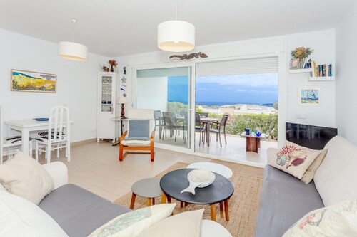 Apartment 'Vista Faváritx' with Shared Pool, Wi-Fi and Air Conditioning