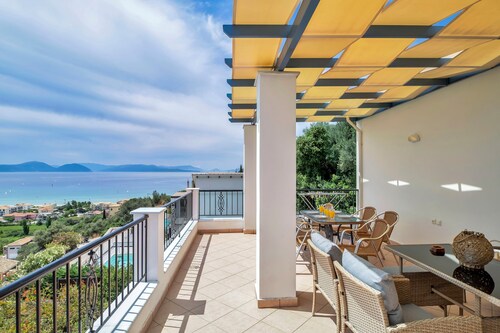 Appartement "Panorama 2" avec vue sur la mer, Wi-Fi et climatisation