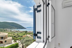 Interior - Apartment 'Panorama 2' with Sea View, Wi-Fi and Air Conditioning (Lefkada)